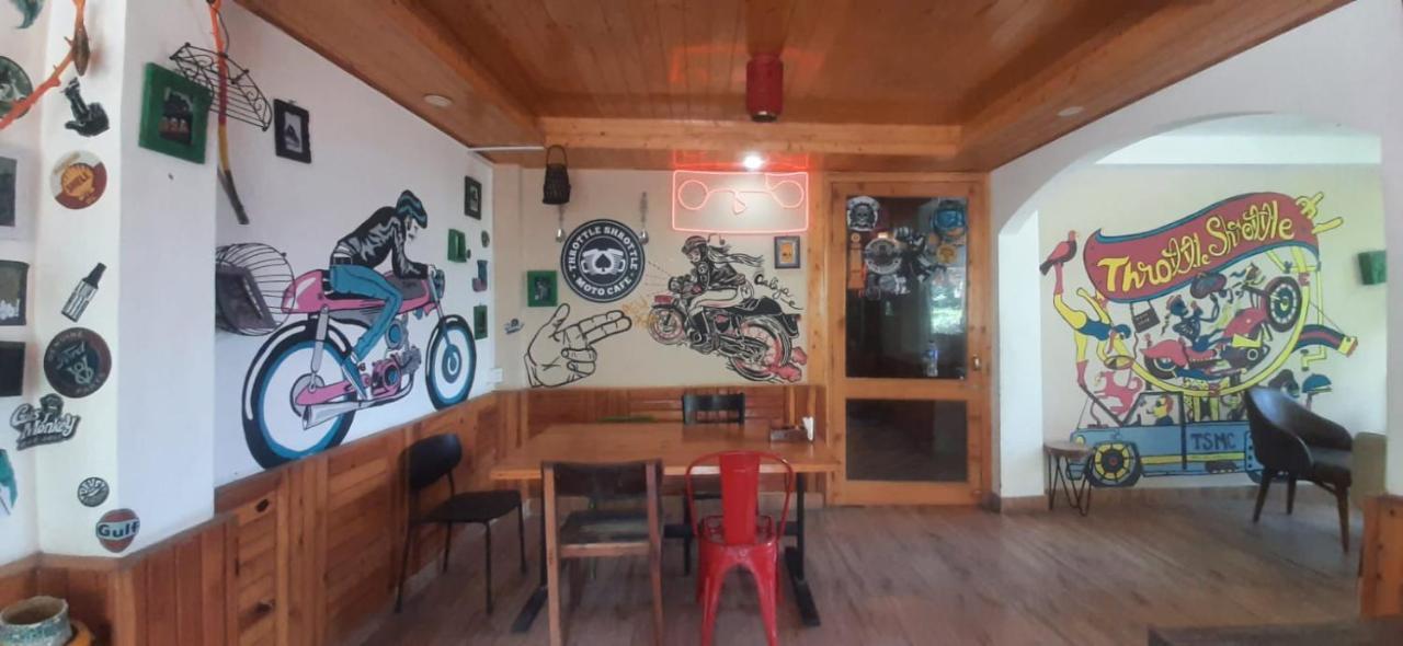 Throttle Shrottle Moto Hostel Manali  Ngoại thất bức ảnh