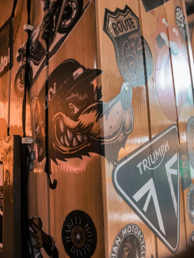 Throttle Shrottle Moto Hostel Manali  Ngoại thất bức ảnh