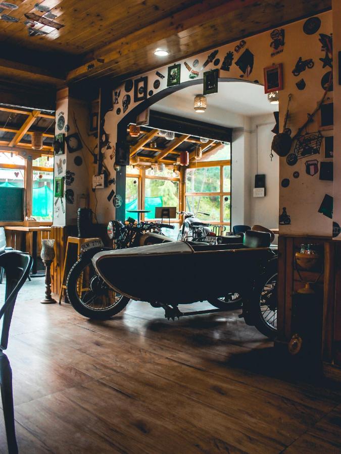 Throttle Shrottle Moto Hostel Manali  Ngoại thất bức ảnh